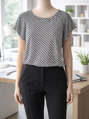 Worthington XL Black White Geometric Flutter Sleeve Blouse